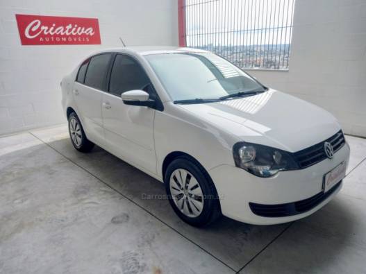 VOLKSWAGEN - POLO SEDAN - 2014/2014 - Branca - R$ 42.900,00