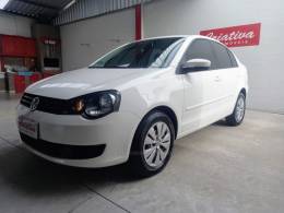 VOLKSWAGEN - POLO SEDAN - 2014/2014 - Branca - R$ 42.900,00