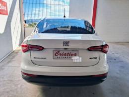 FIAT - CRONOS - 2022/2023 - Branca - R$ 83.900,00