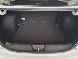 FIAT - CRONOS - 2022/2023 - Branca - R$ 83.900,00