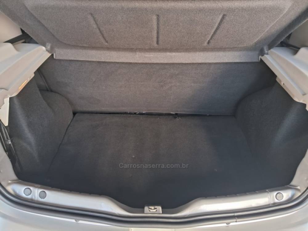 RENAULT - SANDERO - 2011/2011 - Prata - R$ 32.900,00