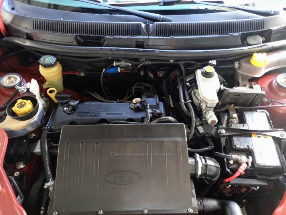 FORD - KA - 2012/2013 - Vermelha - R$ 27.900,00