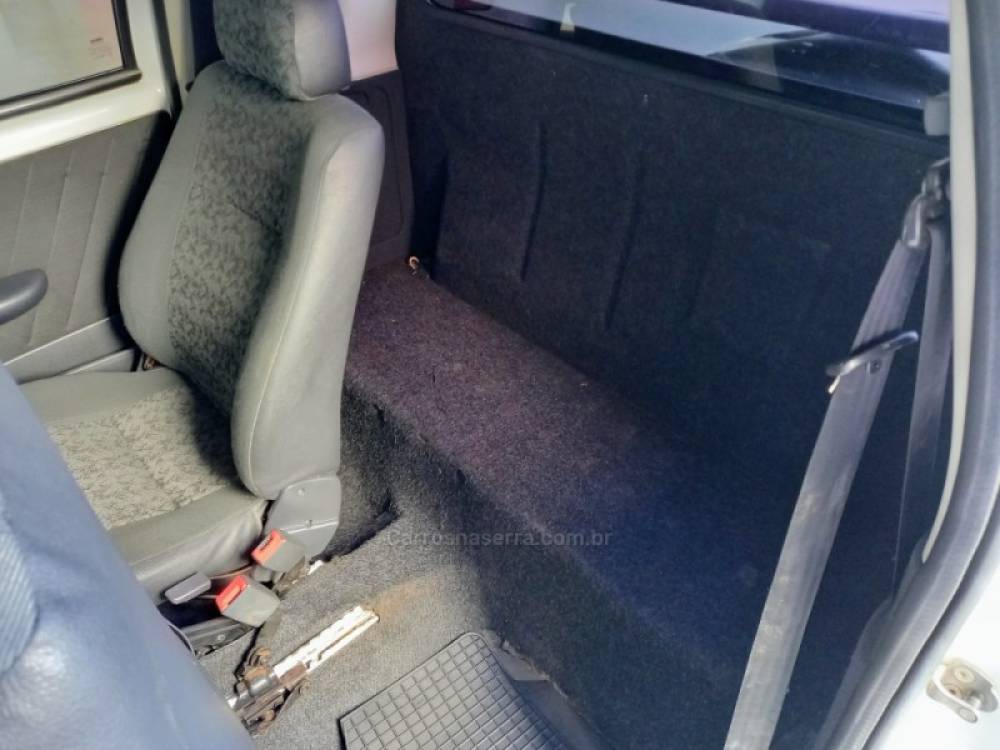 FIAT - STRADA - 2011/2012 - Branca - R$ 41.900,00