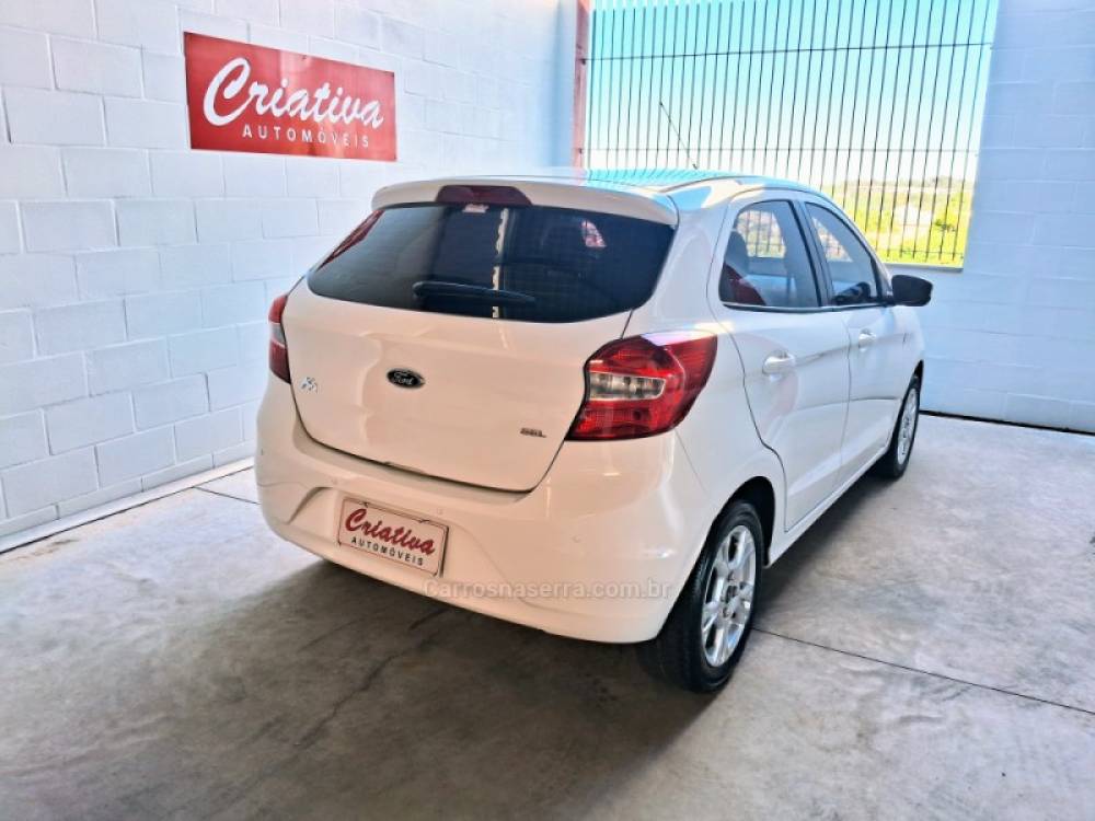 FORD - KA - 2014/2015 - Branca - R$ 41.900,00