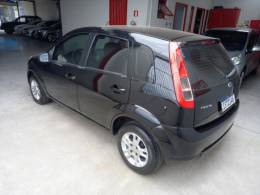 FORD - FIESTA - 2011/2012 - Preta - R$ 35.900,00