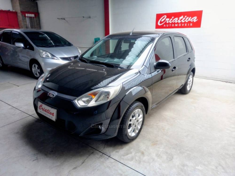 FORD - FIESTA - 2011/2012 - Preta - R$ 35.900,00
