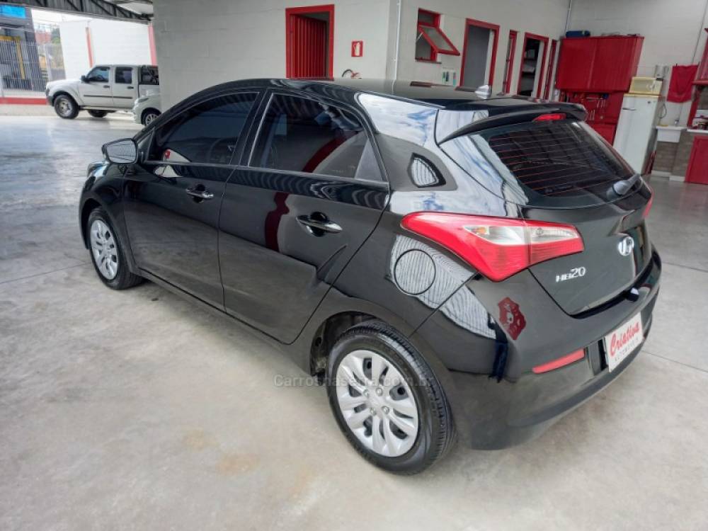 HYUNDAI - HB20 - 2016/2017 - Preta - R$ 47.900,00