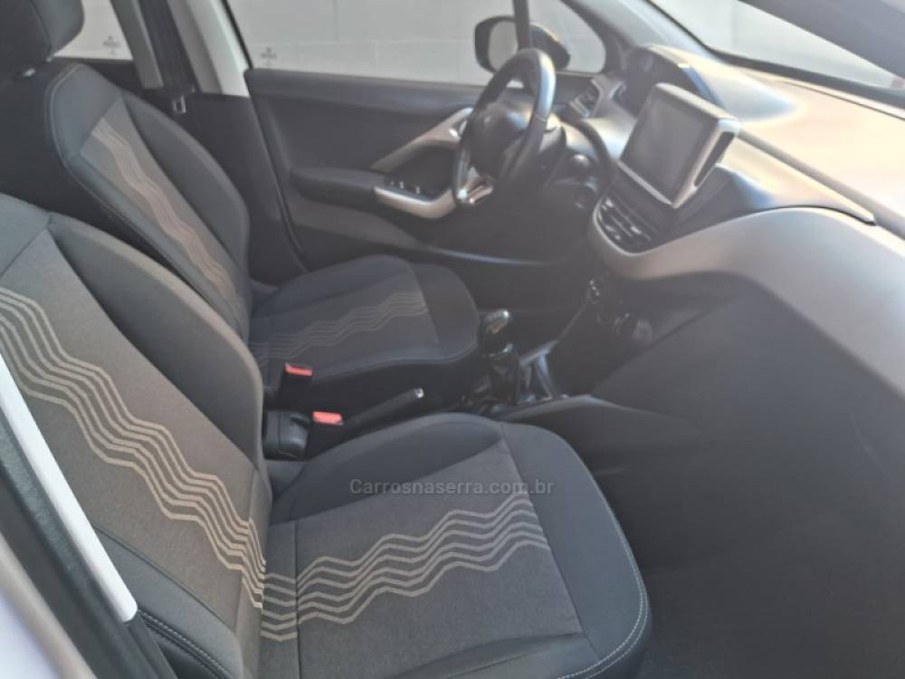 PEUGEOT - 2008 - 2018/2019 - Branca - R$ 61.900,00