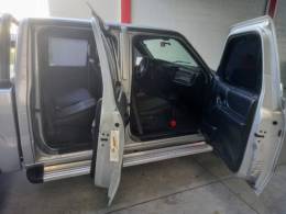 FORD - RANGER - 2010/2011 - Prata - R$ 77.900,00