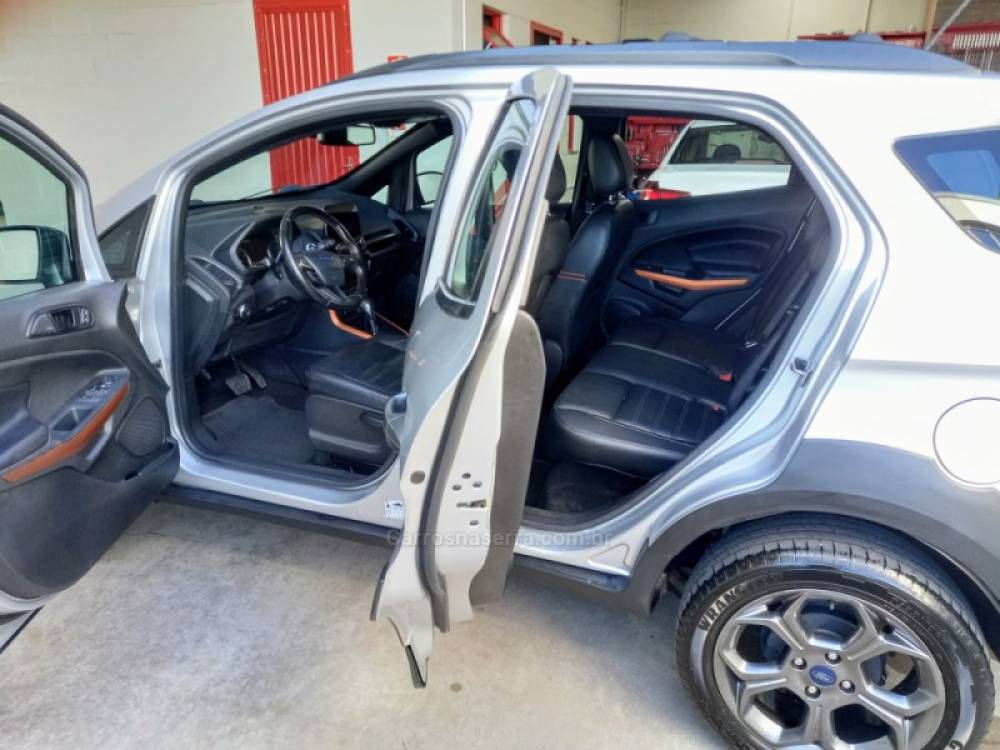 FORD - ECOSPORT - 2019/2020 - Prata - R$ 86.900,00
