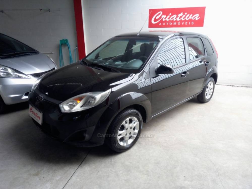 FORD - FIESTA - 2011/2012 - Preta - R$ 35.900,00