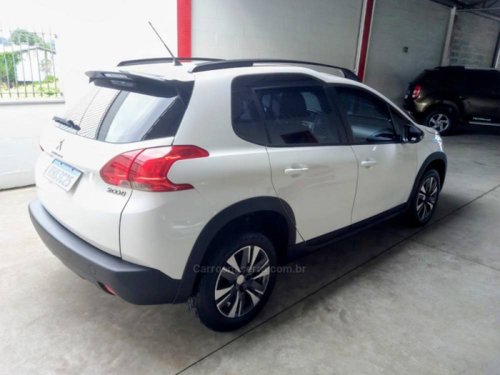 PEUGEOT - 2008 - 2021/2022 - Branca - R$ 69.900,00