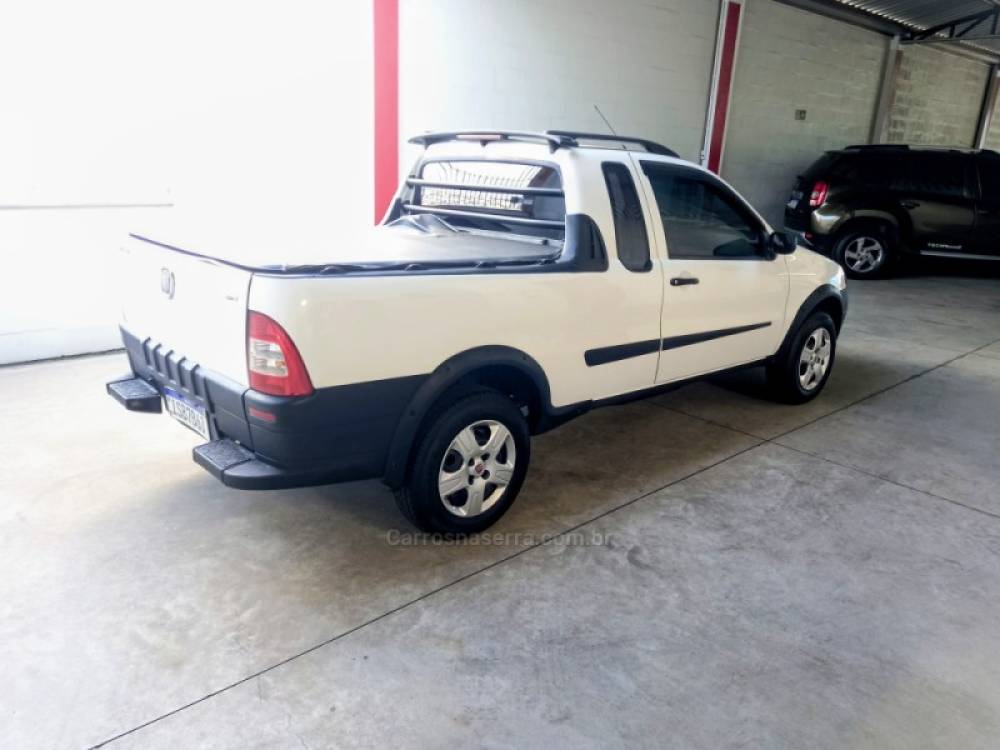 FIAT - STRADA - 2011/2012 - Branca - R$ 41.900,00