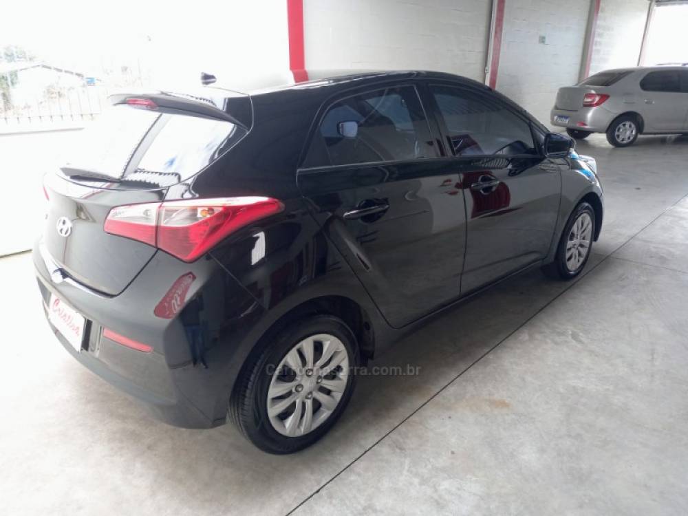 HYUNDAI - HB20 - 2016/2017 - Preta - R$ 47.900,00