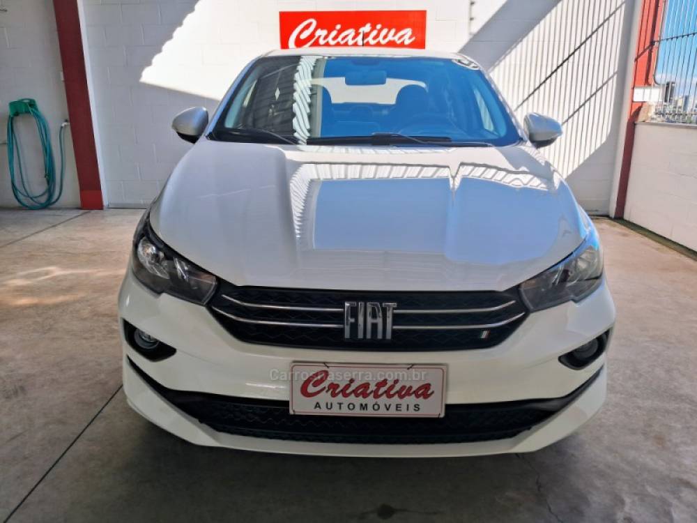FIAT - CRONOS - 2022/2023 - Branca - R$ 83.900,00